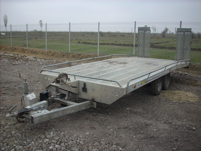 INCHIRIERE APARTAMENT 4 CAMERE IN VILA ZONA STIRBEI VODA, IMOBIL RENOVAT, APARTAMENTUL ESTE SITUAT LA P/P+1+M, SUPRAFATA 127MP