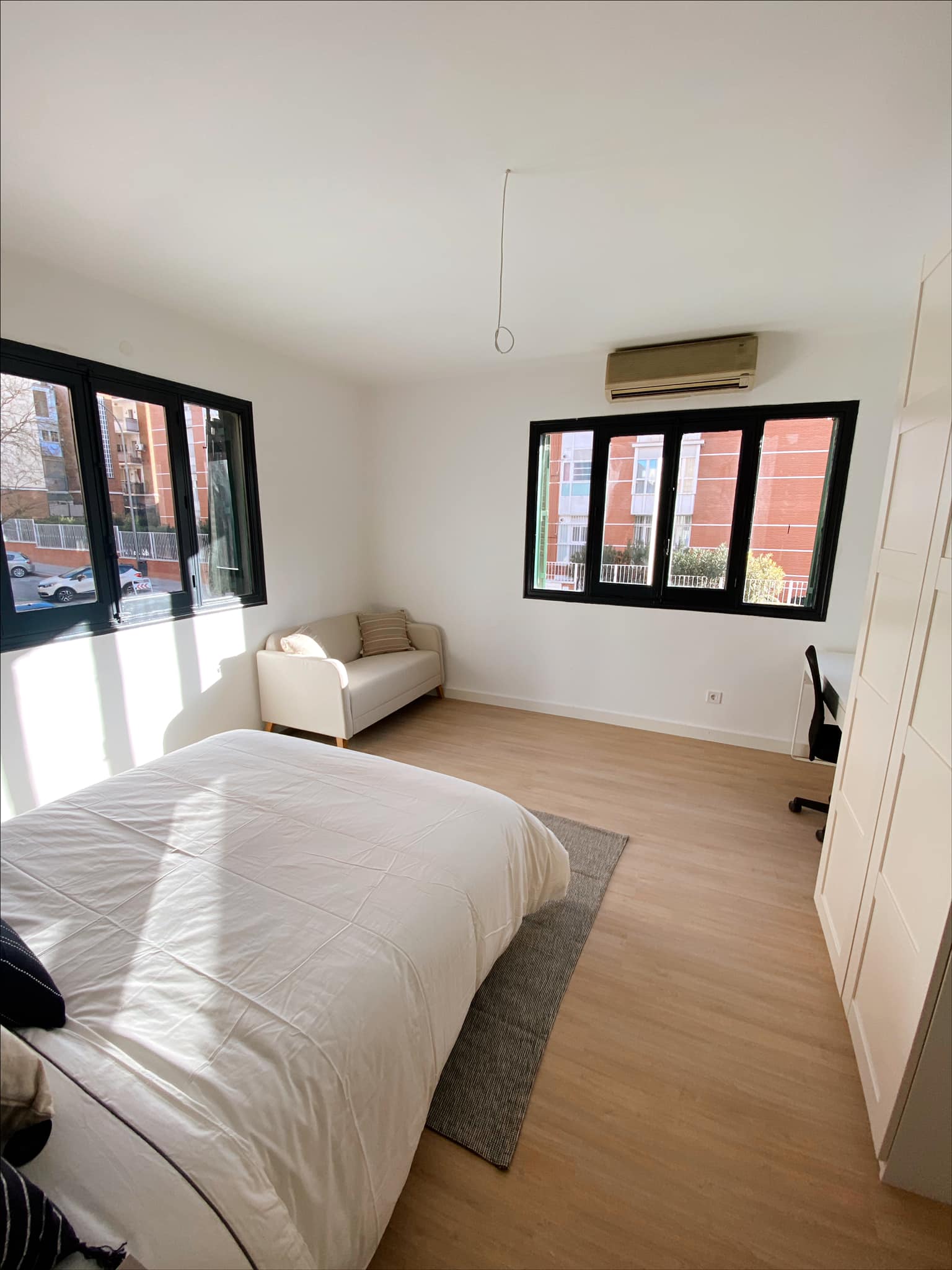 APARTAMENT DE INCHIRIAT IN CENTRU ORAS TATIANA.MENDESCOSTAS@GMAIL.COM