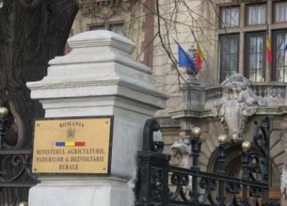 Fermierii romani inca au stocuri mari de lapte si carne