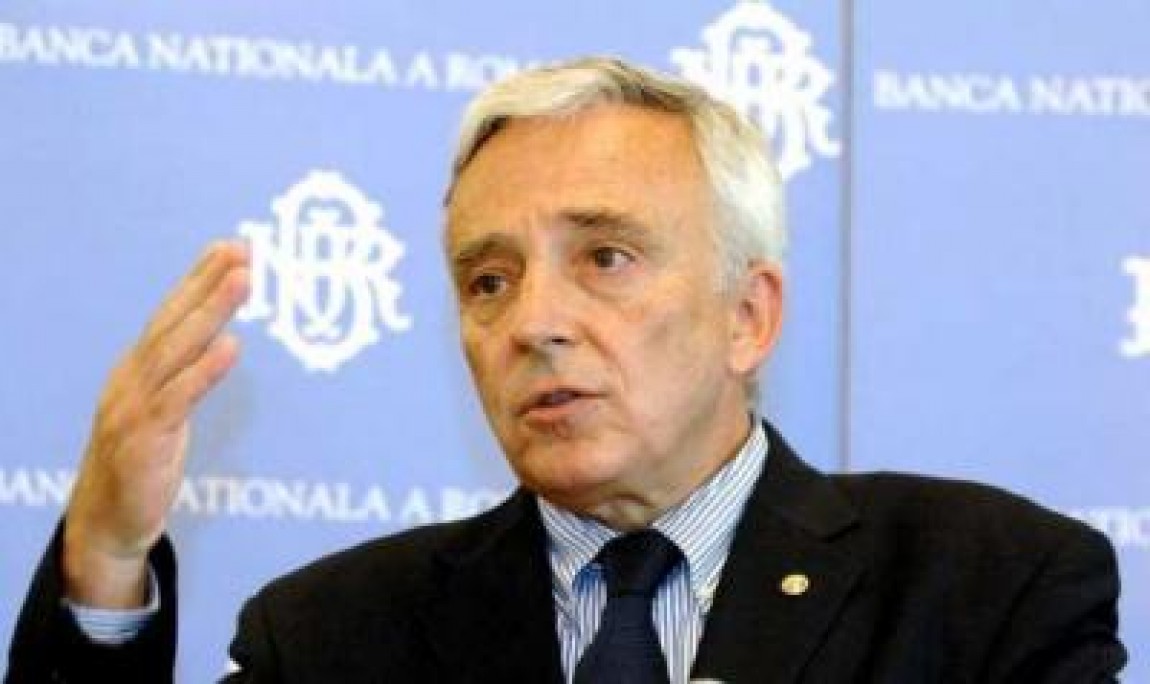 Isarescu, BNR: Importam prea multe produse agricole