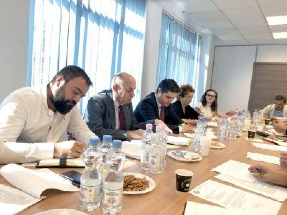 Introducerea accizei pe motorina in acvacultura si licentierea unitatilor din acest sector, in atentia autoritatilor