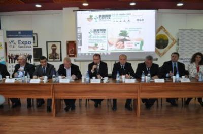 achim-irimescu-a-participat-la-lucrarile-forumului-agricultura-incotro