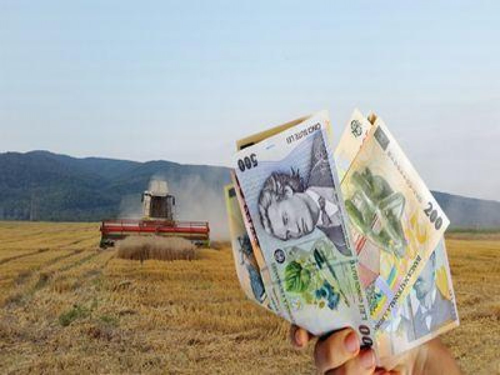 APIA a platit avansuri pentru peste 735.000 de fermieri