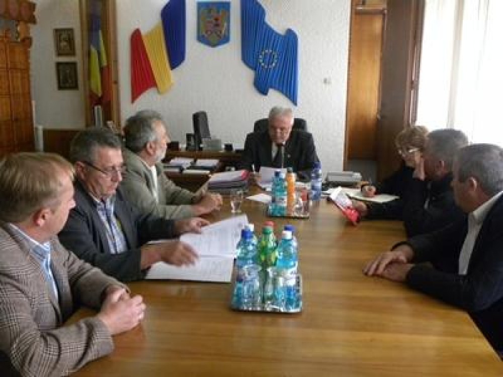 Autoritatile din Satu Mare cauta solutii pentru subventiile acordate bovinelor