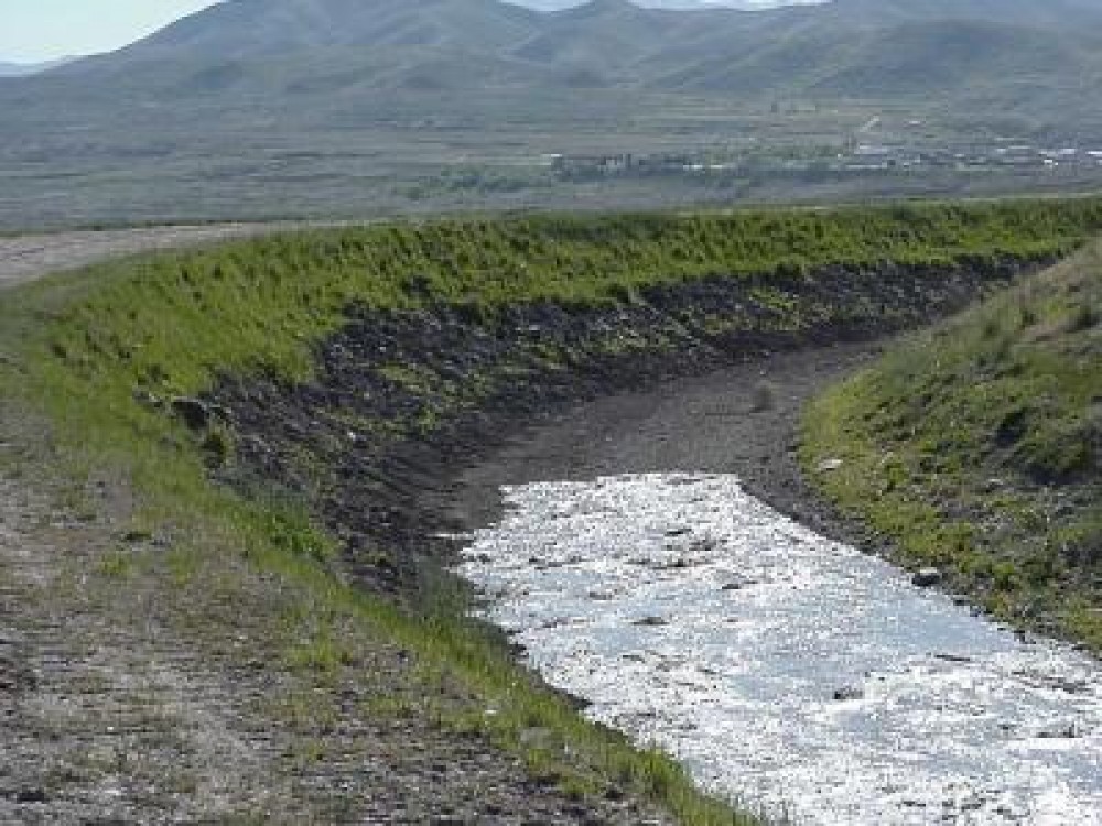 Ucraina a oprit alimentarea cu apa a Crimeei