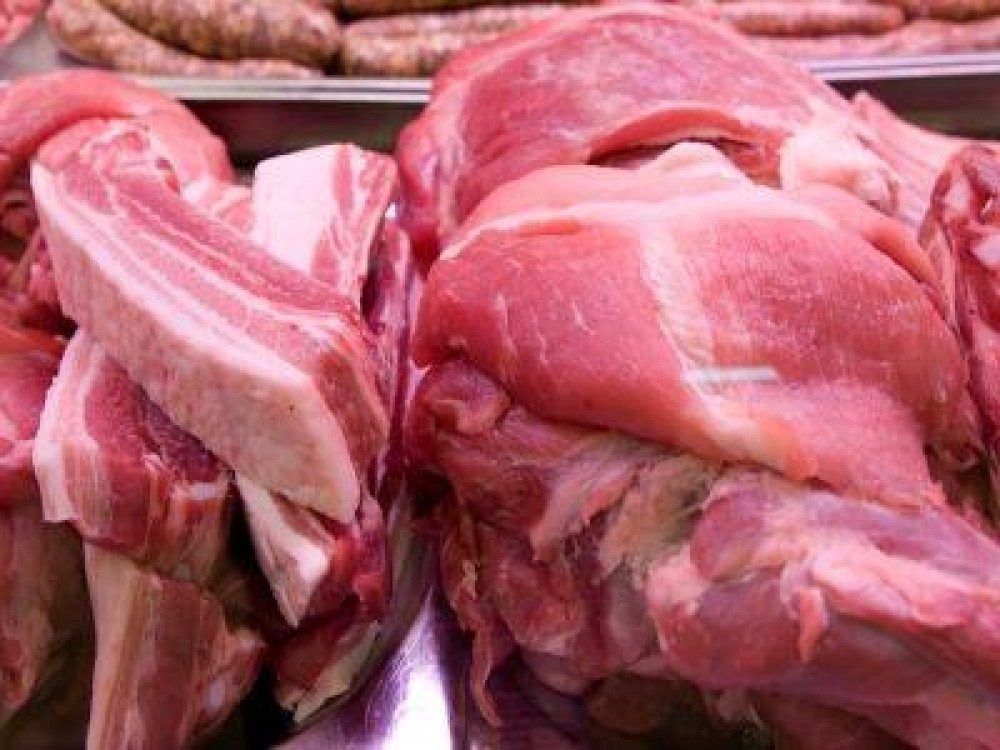 Chinezii cumpara carne de porc din Romania