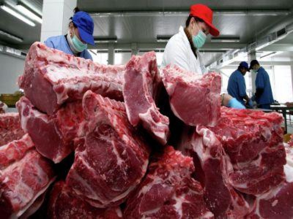Romania a importat carne de 416 milioane de euro in primul semestru