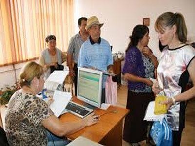 Aproape 124.000 de fermieri si-au depus cererile unice pentru subventii