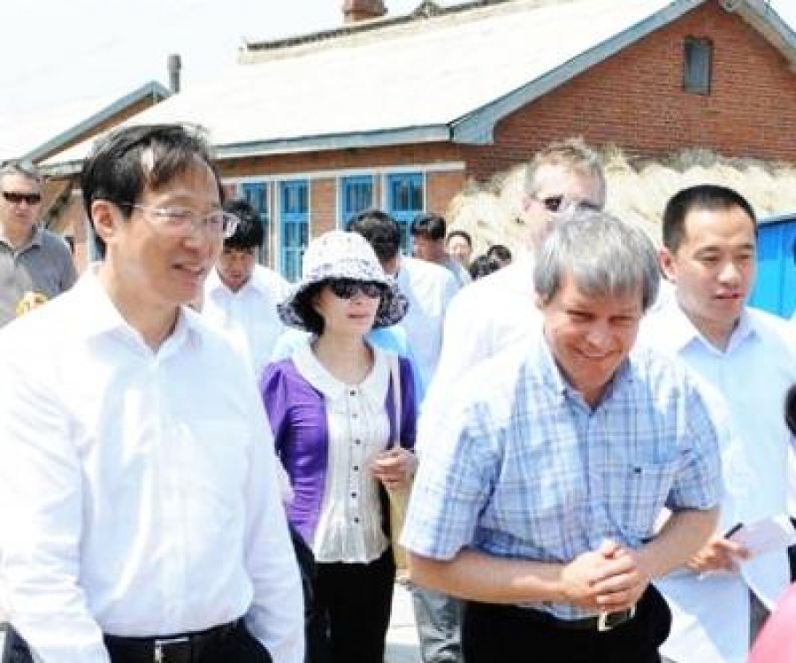 Dacian Ciolos se intalneste cu agricultorii chinezi