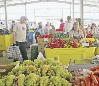 Ministerul agriculturii a controlat legumele si fructele din pietele bucurestene