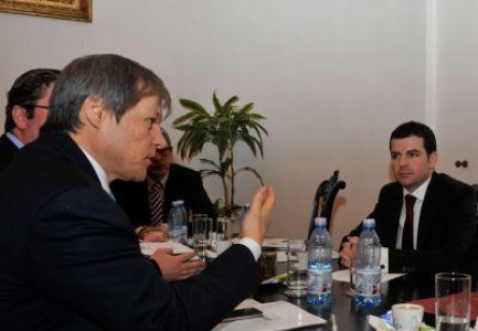 Dacian Ciolos apreciaza reactia Romaniei in scandalul carnii de cal
