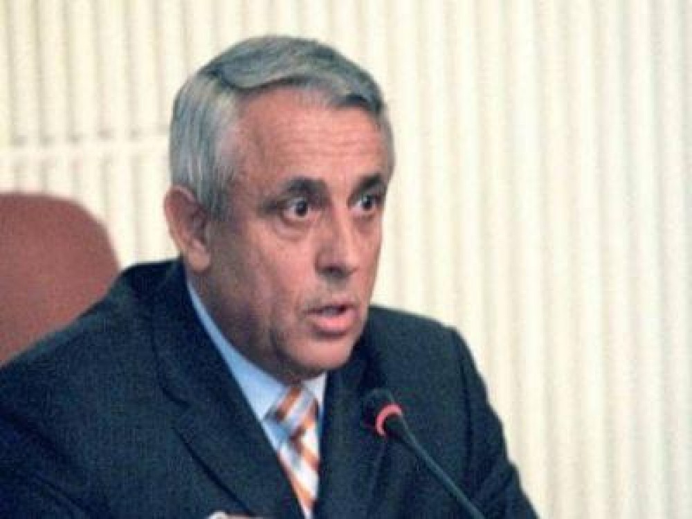 Petre Daea recunoaste senin ca si-a angajat fiica in minister