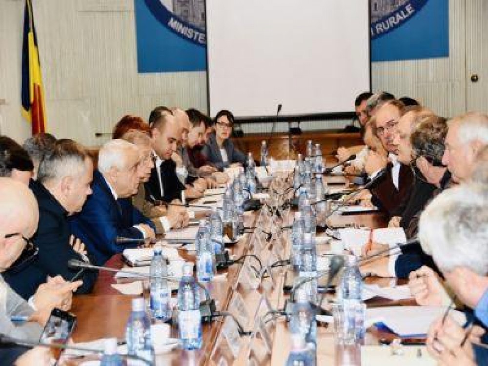 Problemele utilizatorilor de apa pentru irigatii, in atentia MADR