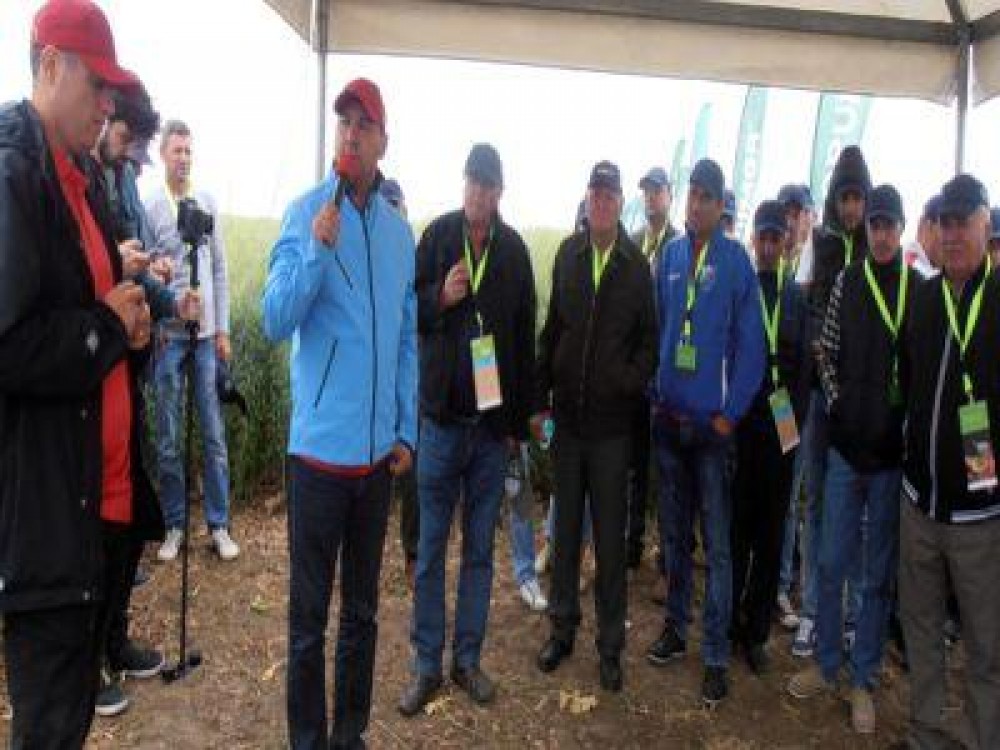 Delegatia Romaniei a ajuns la Targul International de Zootehnie din Franta