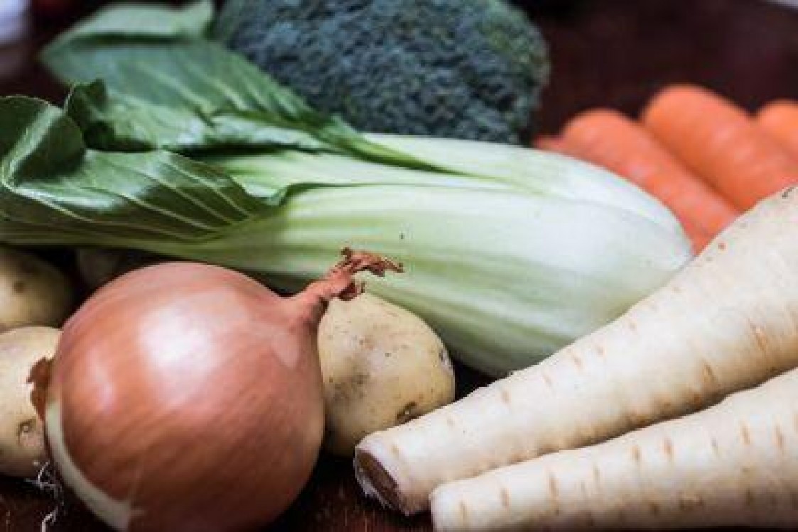 Ce fructe si legume recomanda nutritionistii intre Paste si 1 Mai