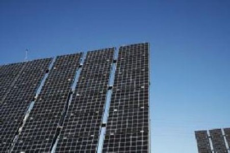 Panouri fotovoltaice doar pe terenuri scoase din circuitul agricol