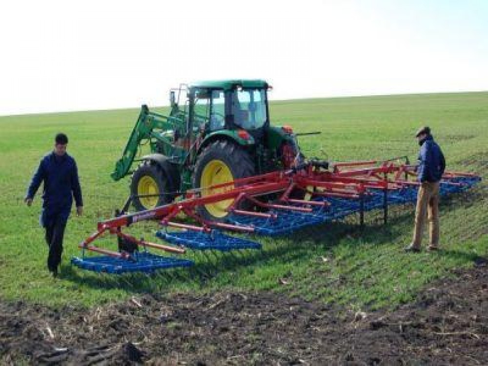 AFIR: Cererile pentru finantarea investitiilor din sectoarele agricol si pomicol se depun pana la 31 iulie