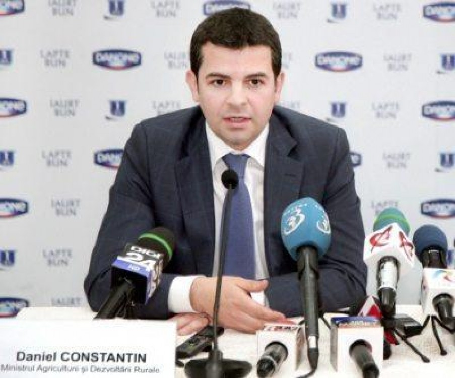 Daniel Constantin: Reducerea TVa la lapte va relansa consumul, prin scaderea preturilor la raft