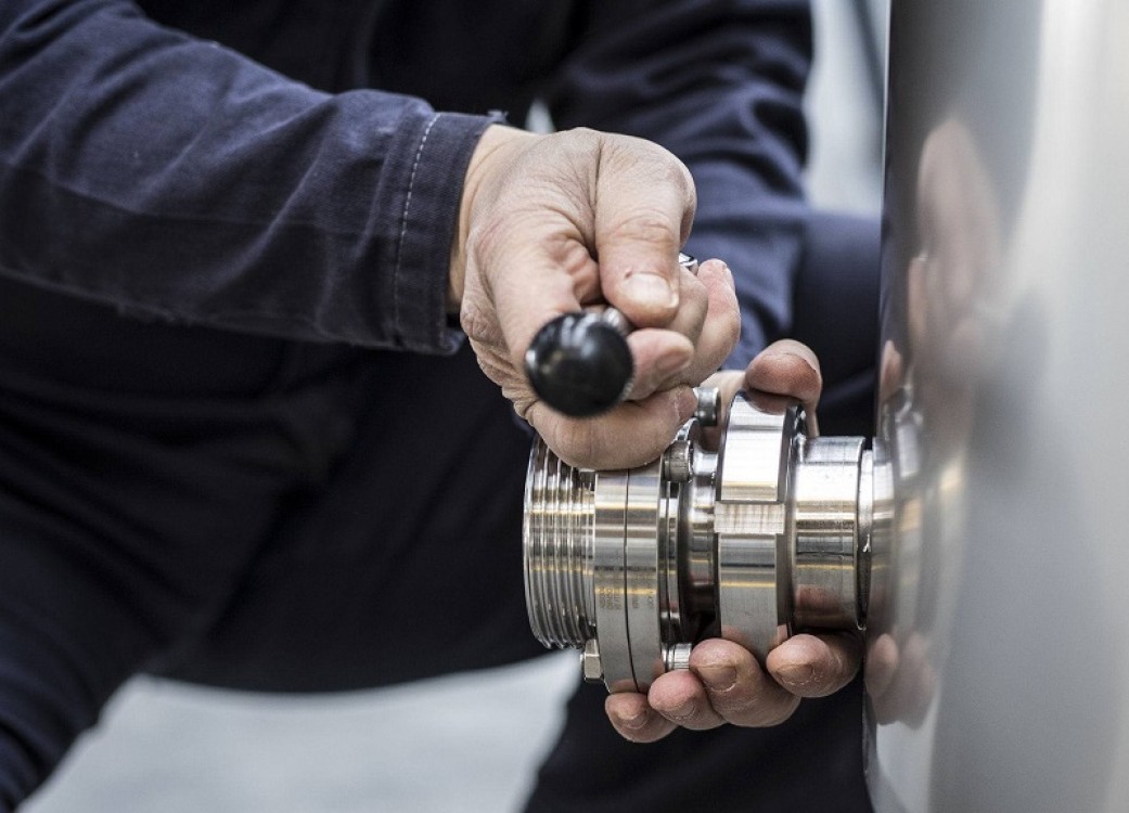 Tancul de racire a laptelui - componenta esentiala pentru ferma ta