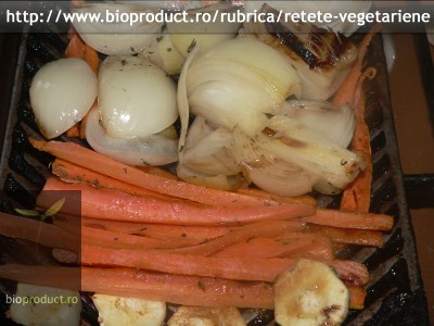 Legume pe gratar - caroetae frictae, rosii umplute cu cascaval, vinete trase la tigaie cu sos de rosii