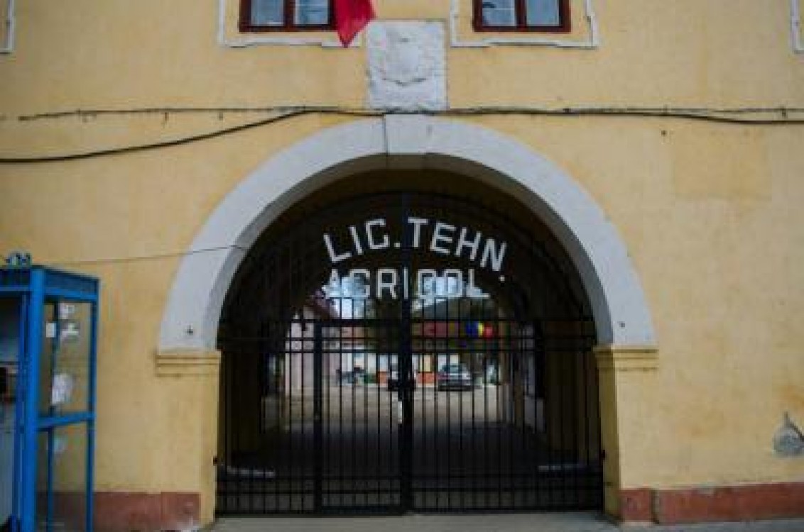 Liceele agricole vor fi finantate de MADR