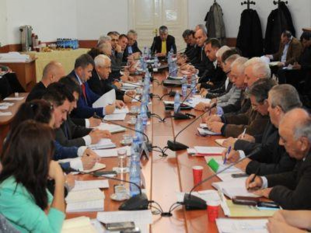 Sefii directiilor agricole, chemati la raport de ministrul Petre Daea