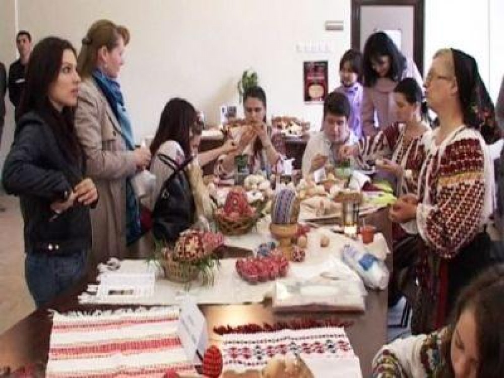 Mesterii populari isi dau pentru a doua oara intalnire la Buzau