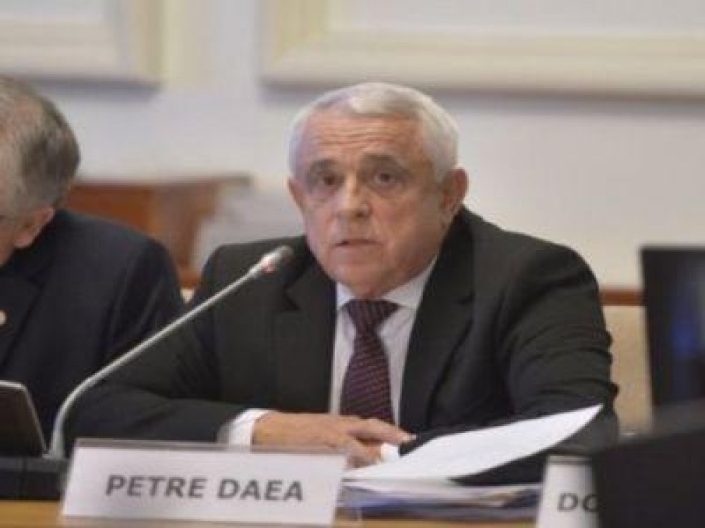 Promisiuni de la ministrul Petre Daea pentru fermierii care nu si-au primit subventiile pe 2016