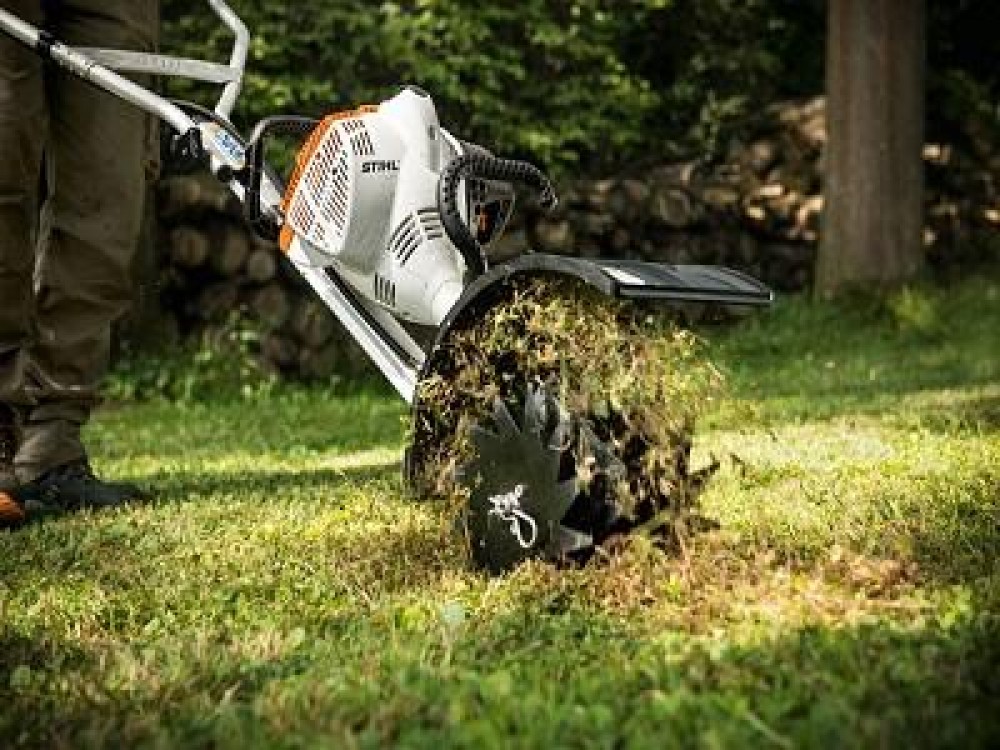 Un motor multifunctional destinat gradinarilor a fost lansat pe piata de producatorul german STIHL