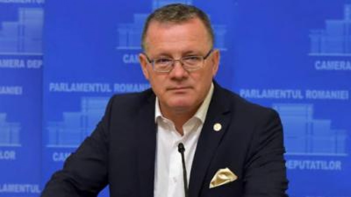 Oros, MADR: Fermierii vor controla populatia de mistreti