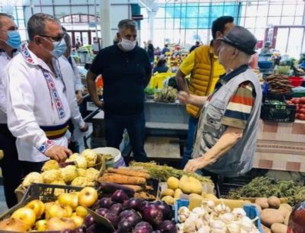 Oros: Toti producatorii agricoli romani vor ramane in piete