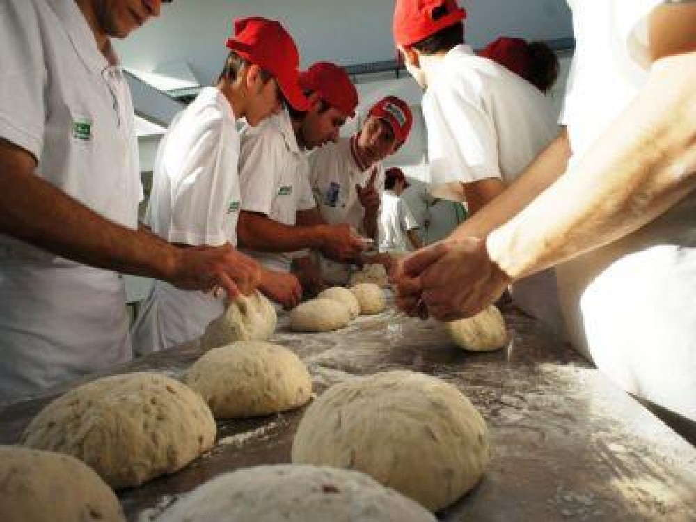 Pretul produselor de panificatie a crescut, in ciuda reducerii TVA