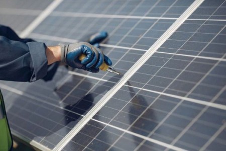 Panouri fotovoltaice in ferme. Cum pot aplica fermierii