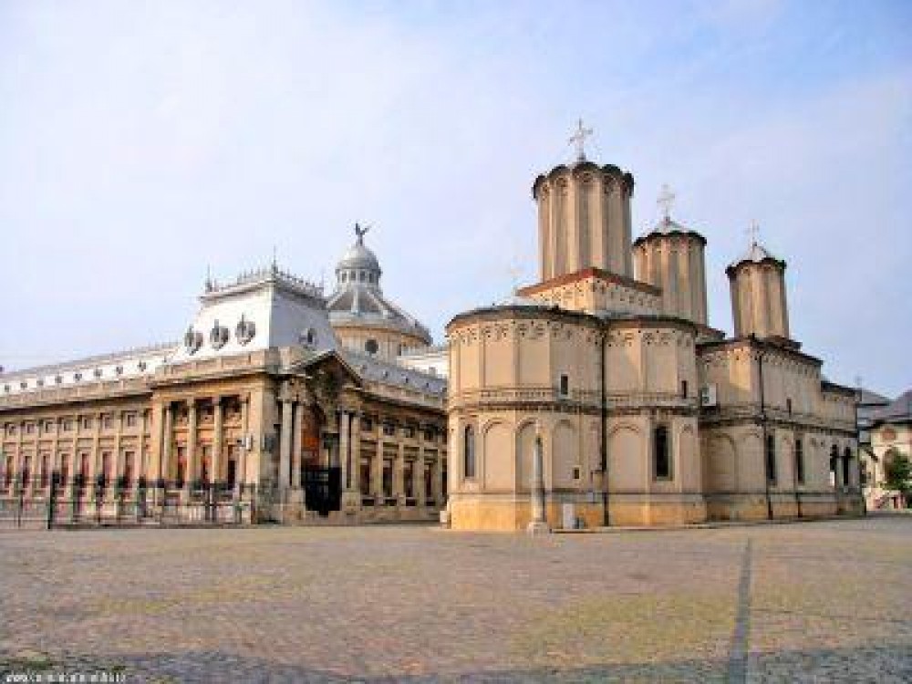 Reactia Patriarhiei la declaratiile directorului APIA: „bisericile sunt un exemplu in moderna şi eficienta gestionare a terenurilor agricole”