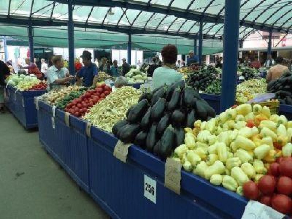 Pietele din Capitala abunda de falsi producatori agricoli