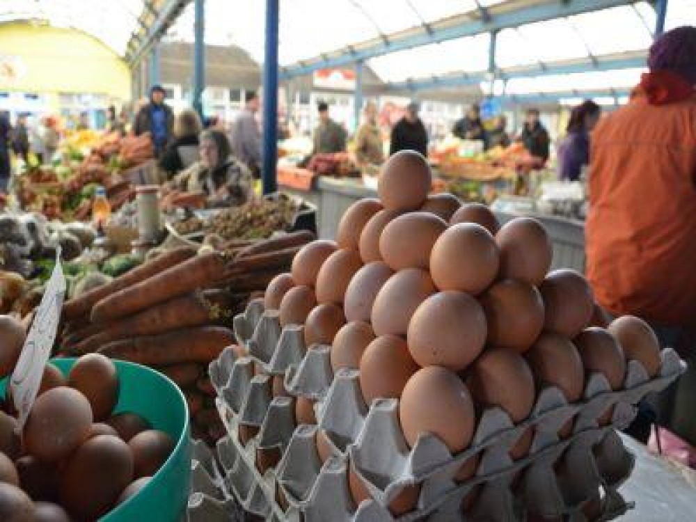 Conditii pentru comercializarea pe timp de vara a produselor alimentare in targuri si la manifestari traditionale