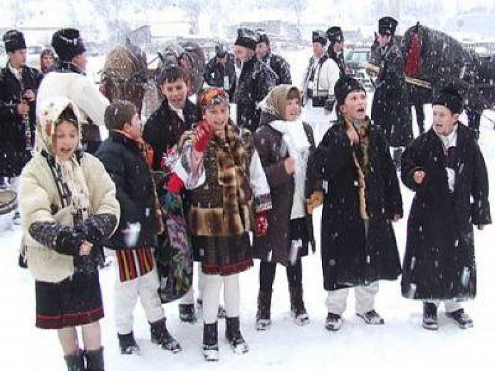 Traditiile sfarsitului de an in satele romanesti