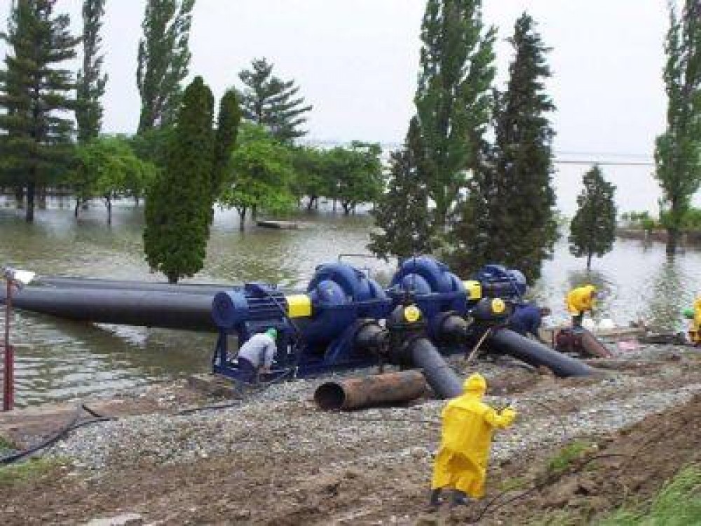 Peste o jumatate de milion de hectare de terenuri agricole amenintate de inundatii