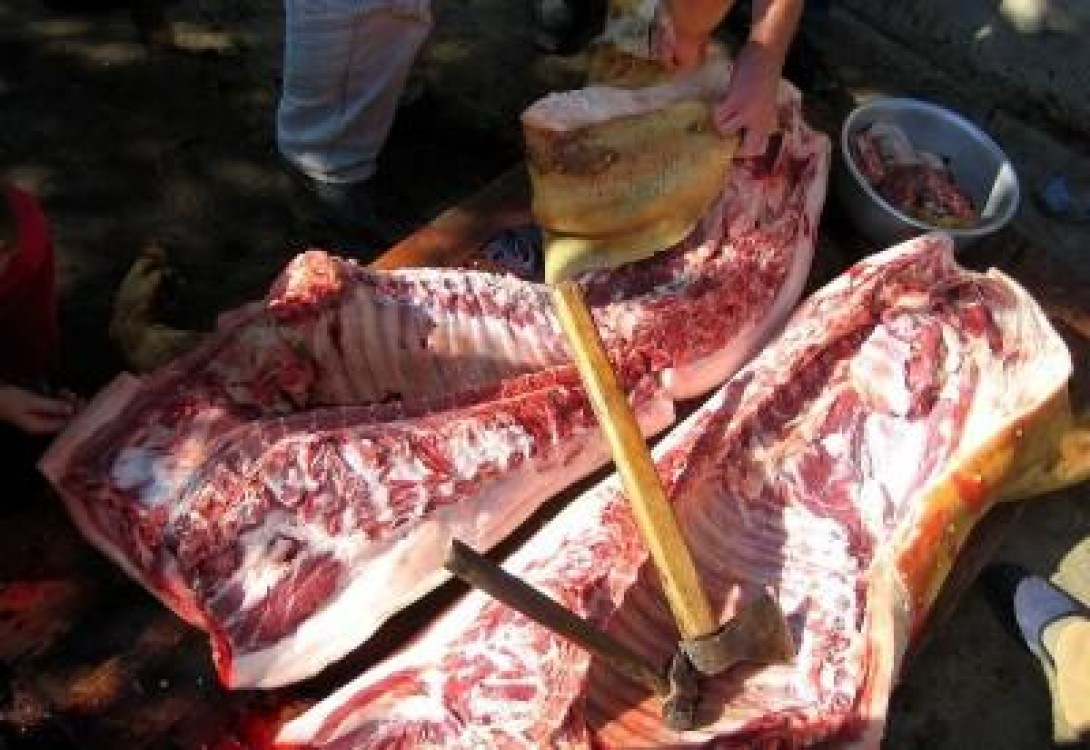 Recomandari pentru consumatori si crescatori de animale, in perioada premergatoare sarbatorilor de iarna