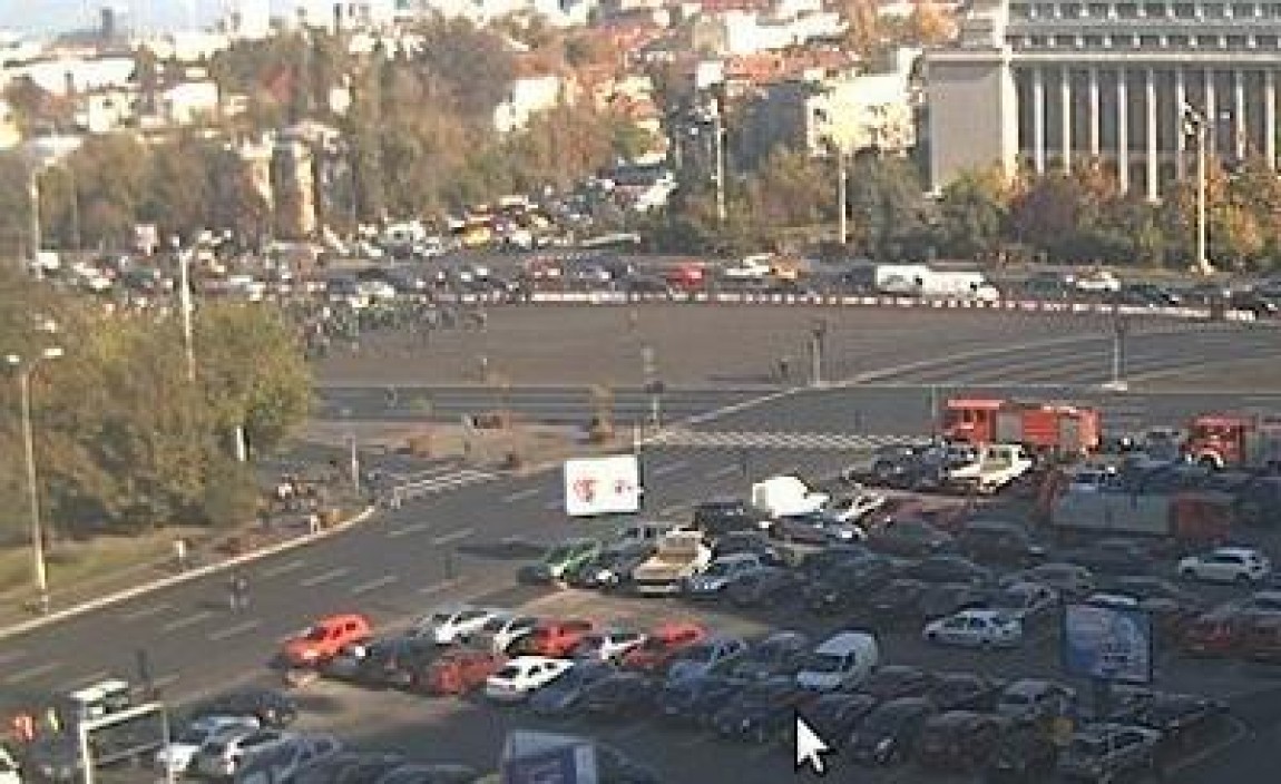 Putini fermieri participa la protestul din Piata Victoriei