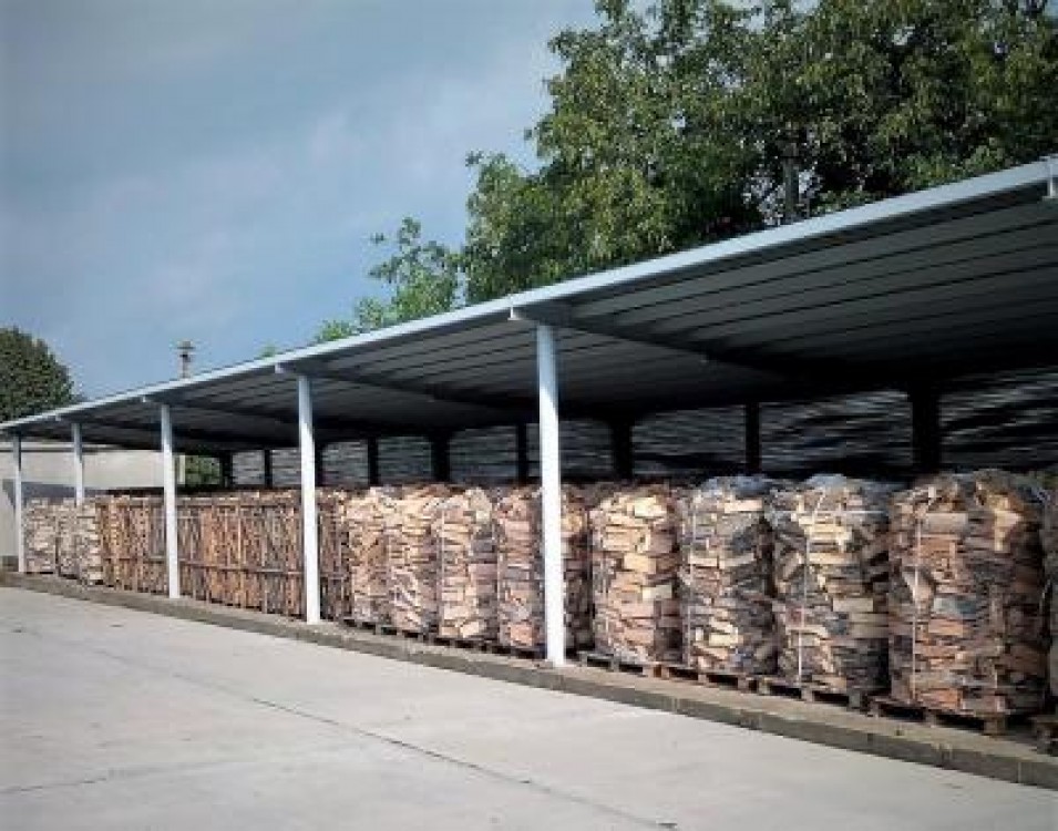 Romsilva a suplimentat lemnul de foc pentru populatie