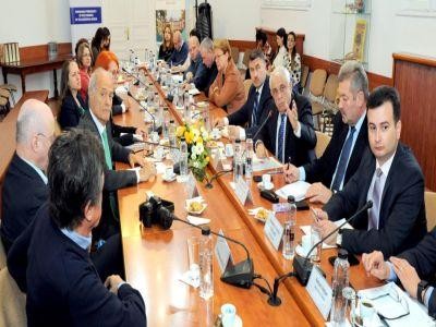 Problema pestei porcine africane, dezbatuta la MADR cu experti spanioli