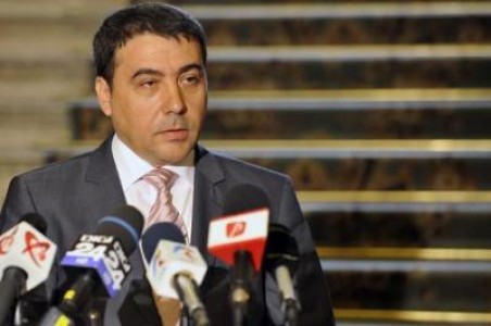 Fostul ministru al Agriculturii, Stelian Fuia, urmarit penal pentru abuz in serviciu. Prejudiciu estimat la peste 1,6 milioane de lei