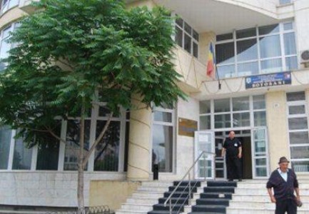 Subventia pe suprafata 2013: Peste 10.000 de fermieri botosaneni au intarziat cu depunerea cererii