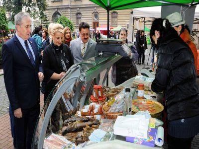 Vineri se deschide Targul de Florii, in curtea MADR
