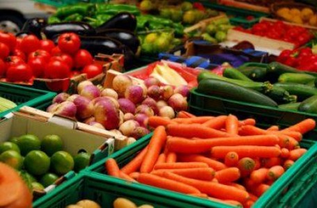 Un TVA de 9% la alimente? Cat la suta ieftinire si cat la suta profit pentru intermediari