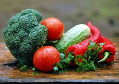 valori-nutritionale-ale-legumelor-si-fructelor-conservate
