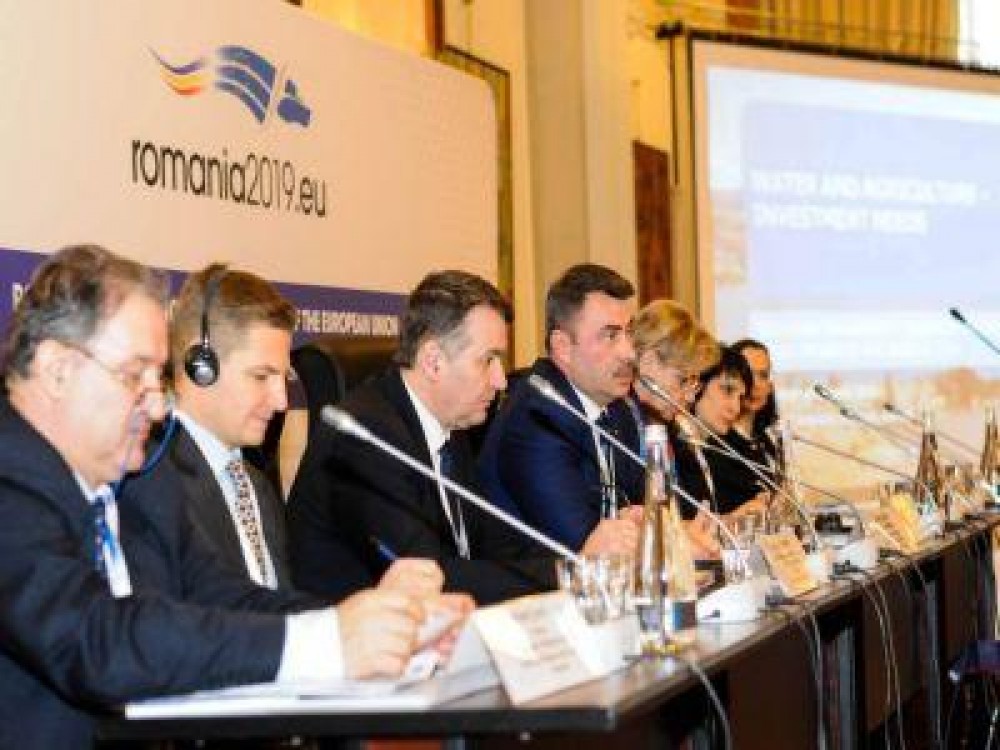 Imbunatatirea gestionarii apei in sectorul agricol, in atentia autoritatilor